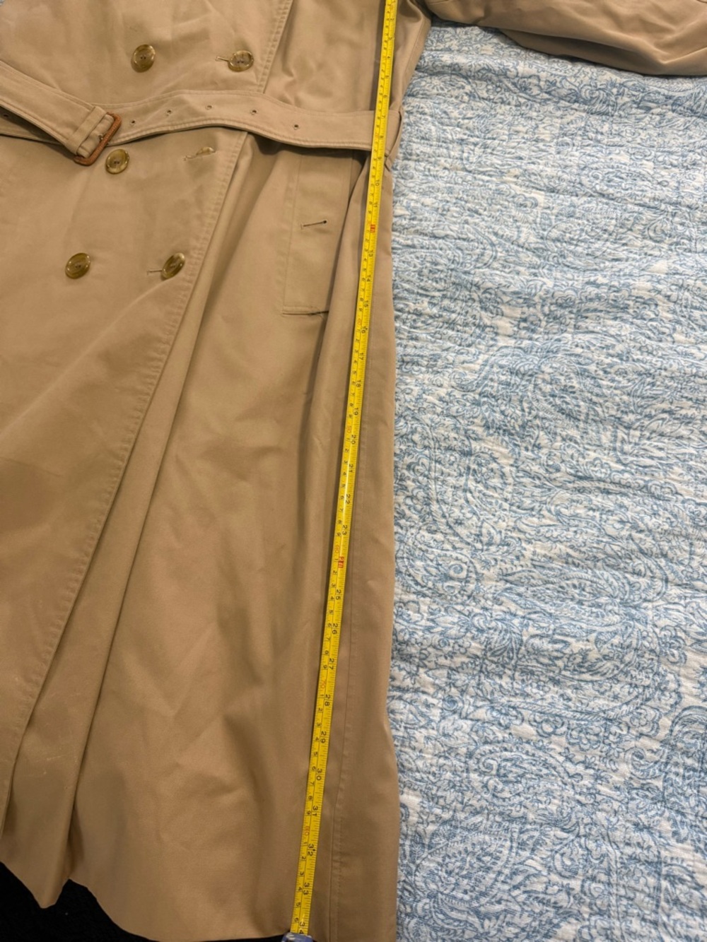 Vintage Burberry Bloomingdale’s Tan Trench Coat - Picture 12 of 16
